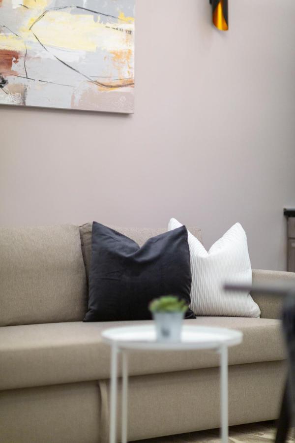Deluxe Izabella In The Center Of Appartement